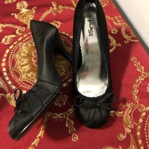 Guess Brand Black Heels with Bow Detail